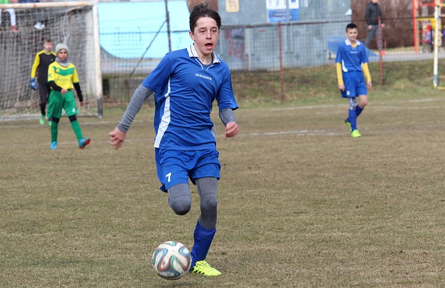 在对比两队 在对比两队